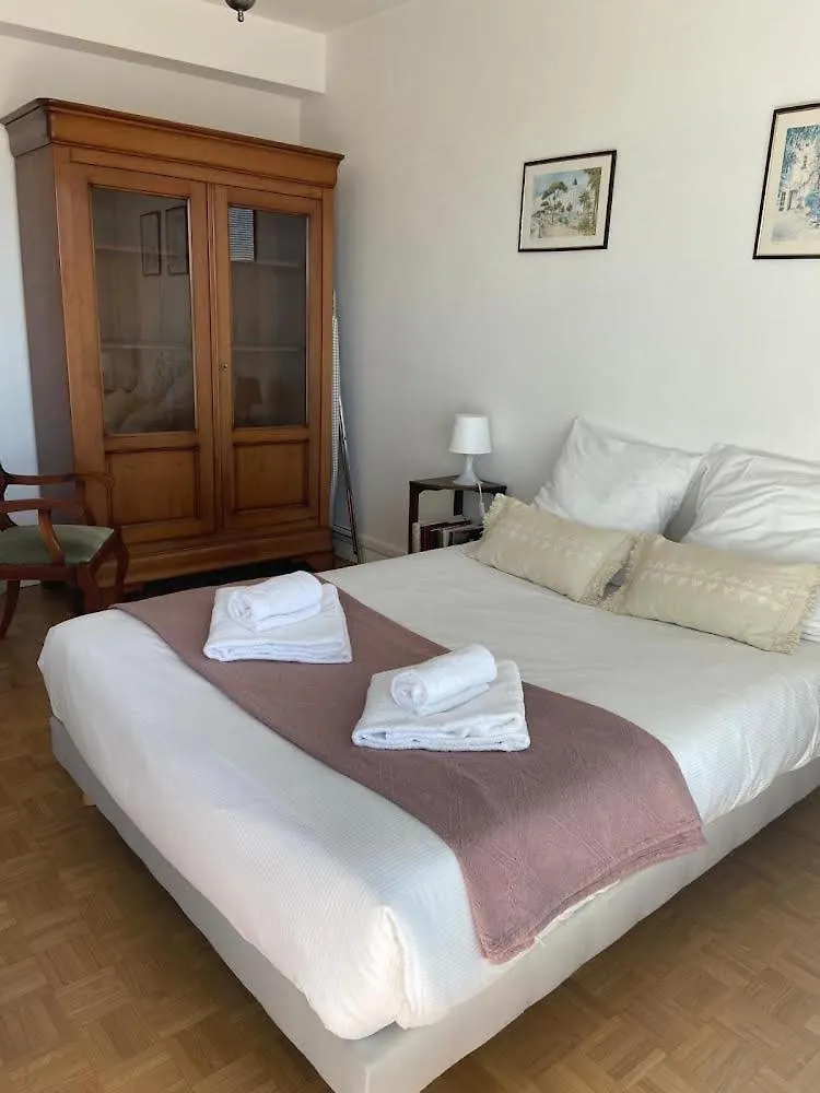 Ferienwohnung Le Roosevelt - Hypercentre - Balcon - Vue Vichy 0*,  Frankreich