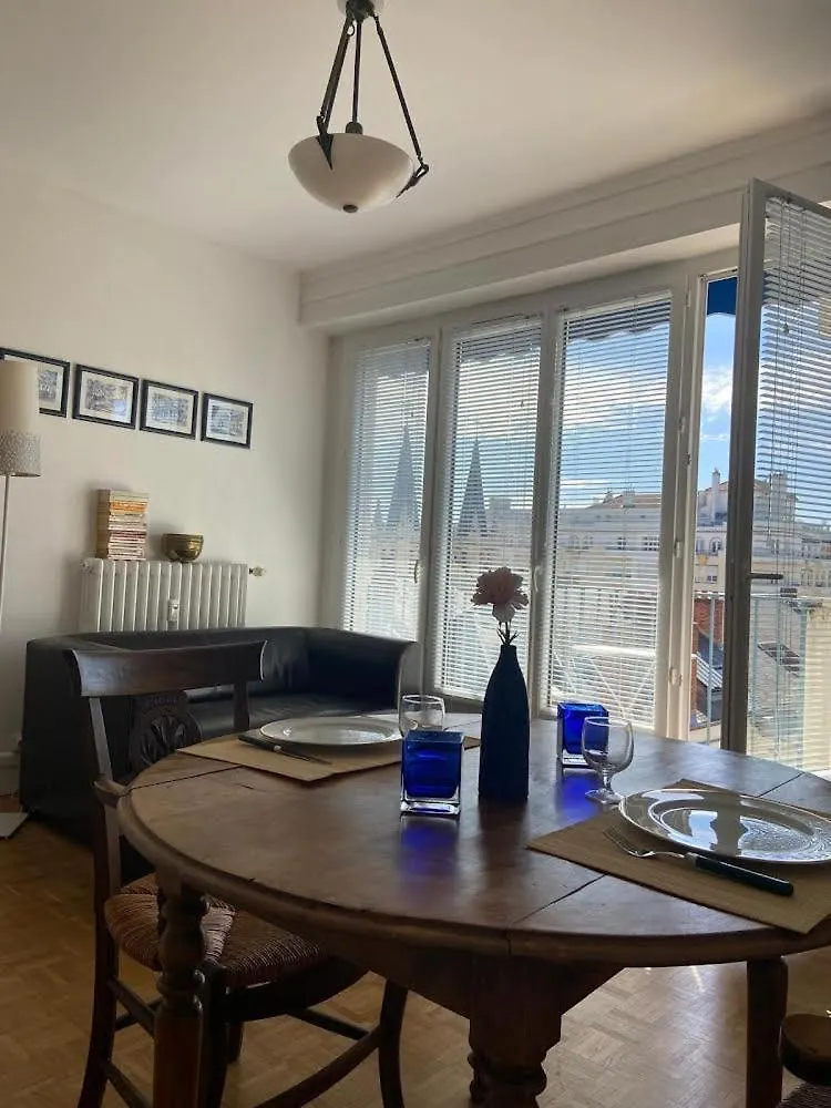Ferienwohnung Le Roosevelt - Hypercentre - Balcon - Vue Vichy Apartment