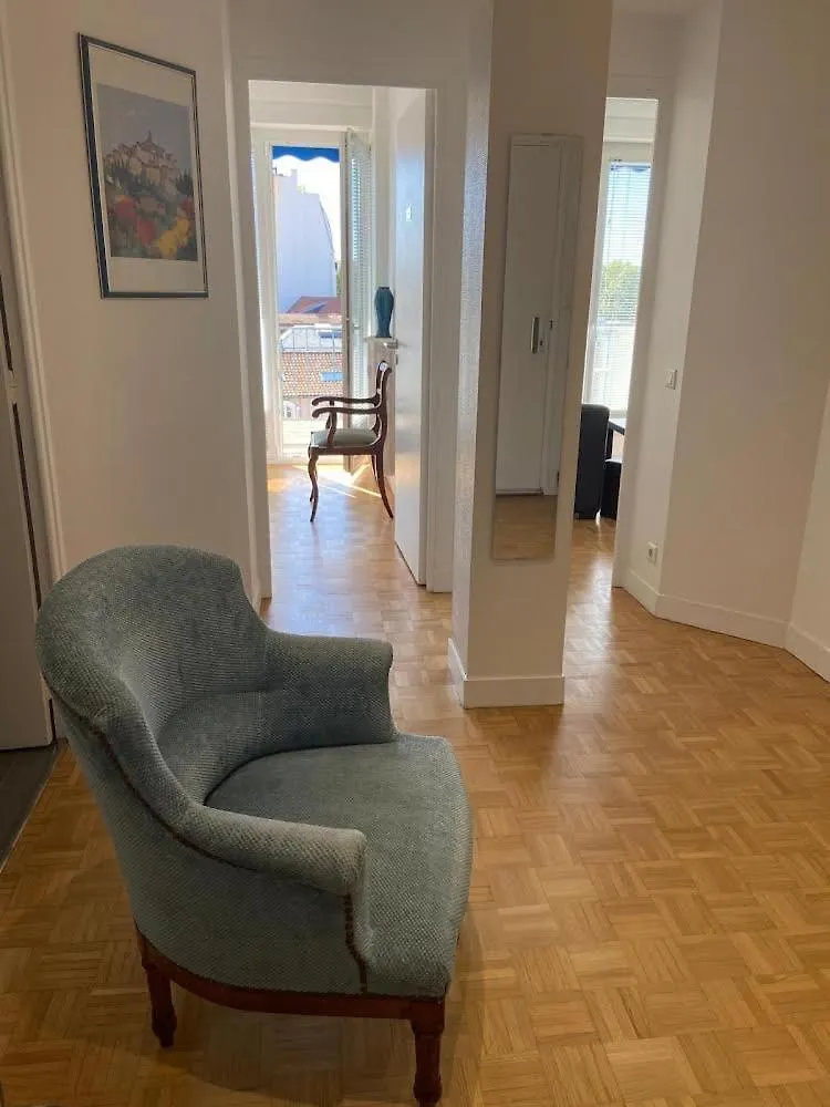 Apartment Ferienwohnung Le Roosevelt - Hypercentre - Balcon - Vue Vichy Frankreich