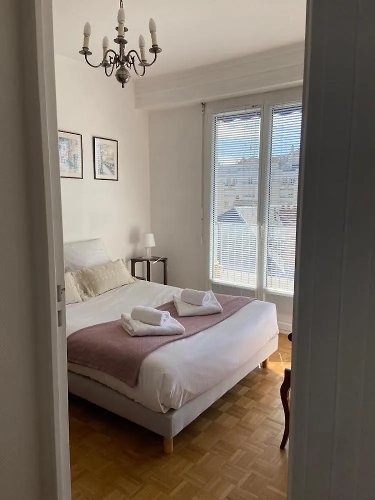 Ferienwohnung Le Roosevelt - Hypercentre - Balcon - Vue Vichy