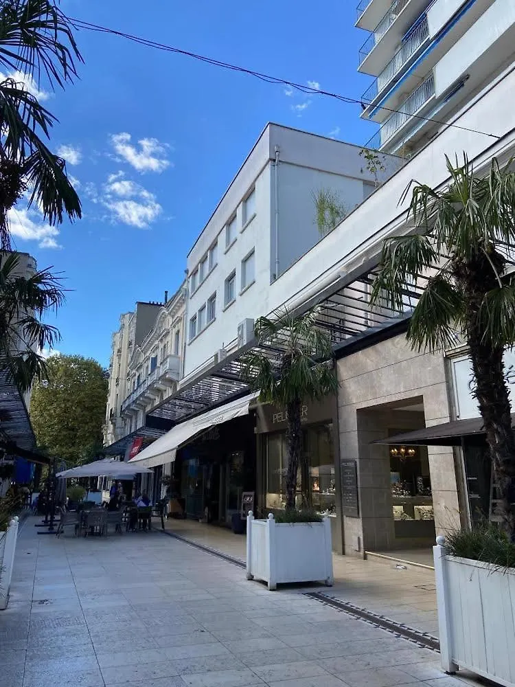 Le Roosevelt - Hypercentre - Balcon - Vue Apartment Vichy